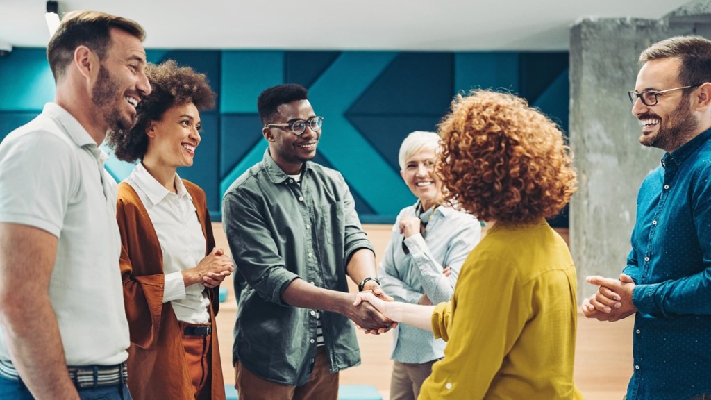 Top Networking Tips to Build Relationships for Career & Business Growth